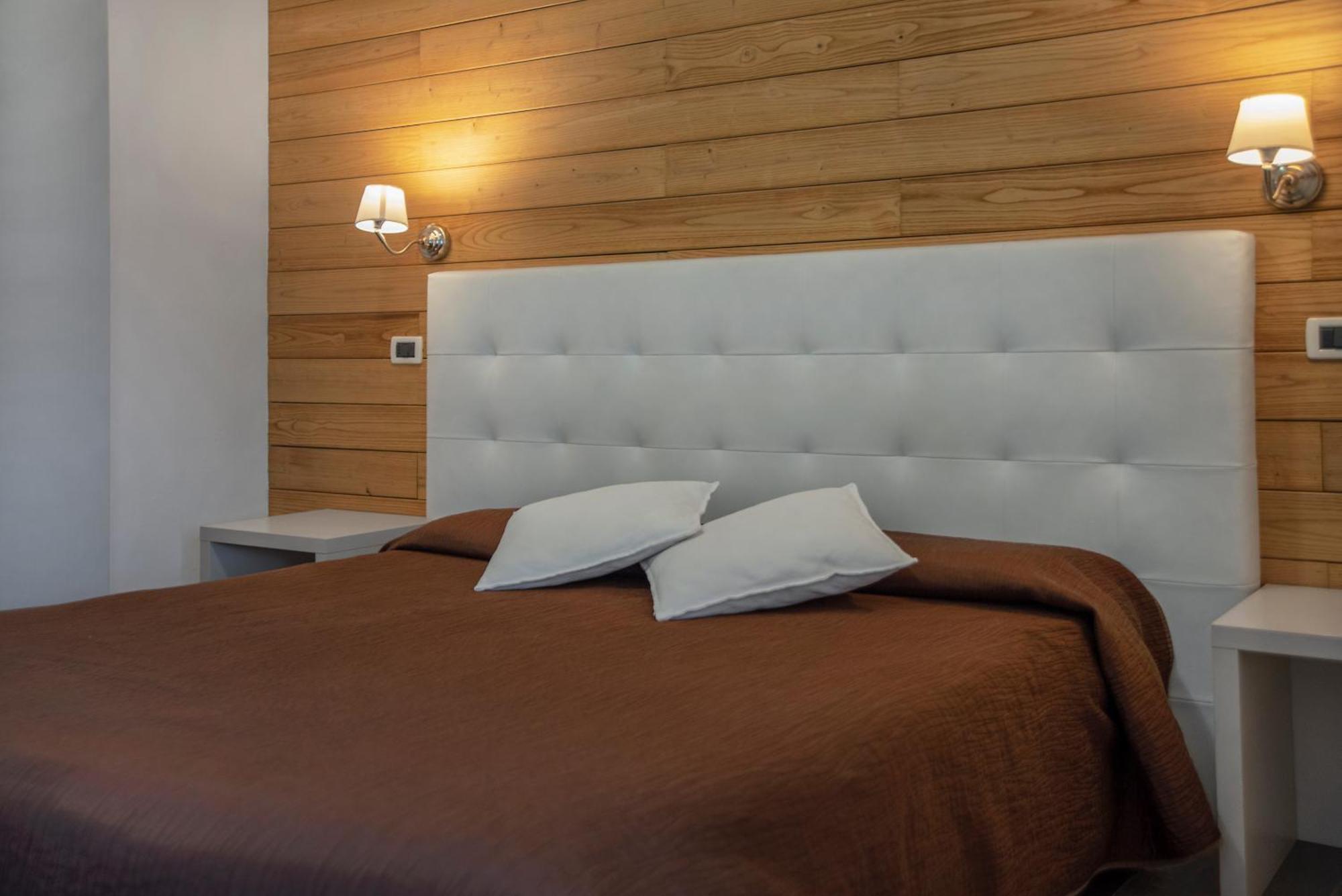 Piccolo Hotel Aurora Abbadia San Salvator Dış mekan fotoğraf