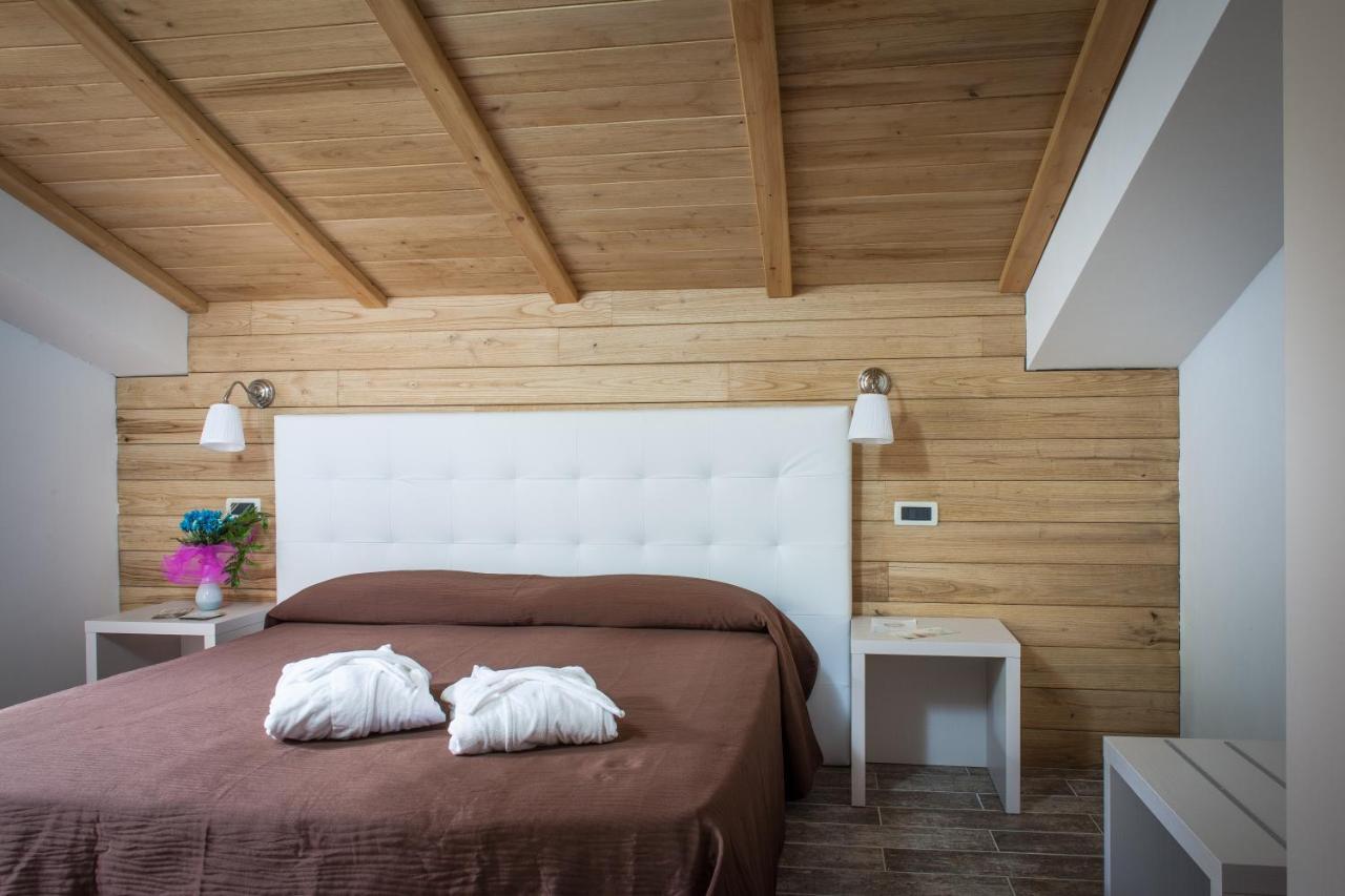 Piccolo Hotel Aurora Abbadia San Salvator Dış mekan fotoğraf